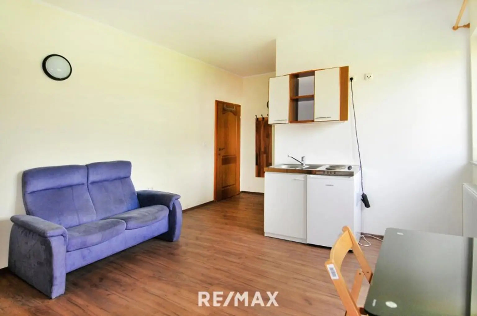 Wohn-Küchen-und Schlafbereich 2