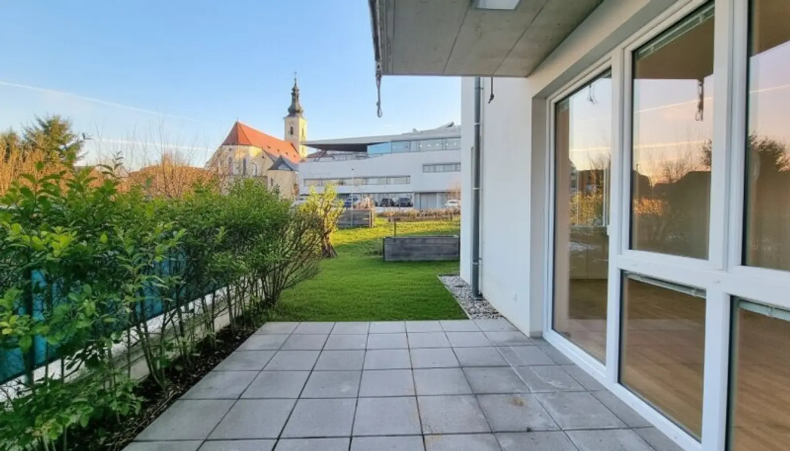 Terrasse / Gartenansicht