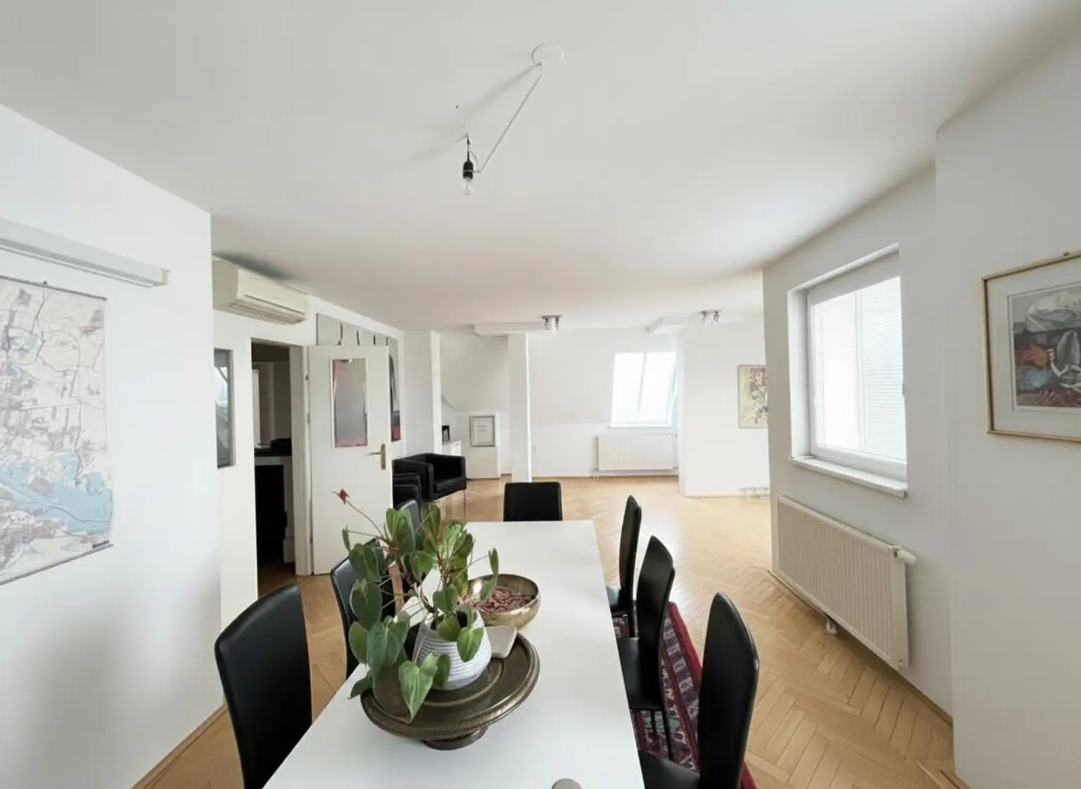 UNBEFRISTET: Klimatisierte, ruhige 3-Zimmer Wohnung mit Terrasse und Blick über die Dächer Wiens