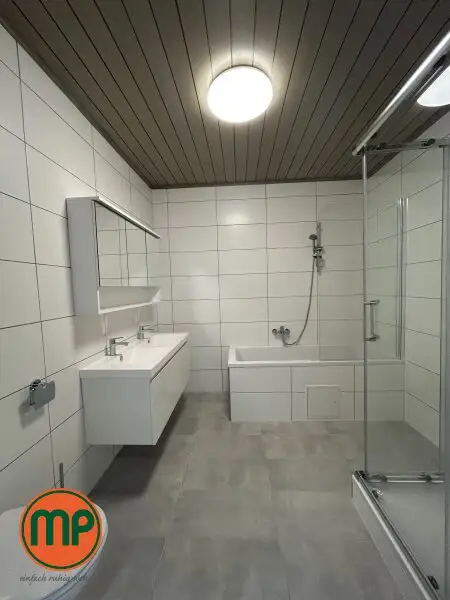 Charmante Altbauwohnung im Herzen der Stadt – frisch saniertes Bad & WC