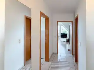 Flur DG Li