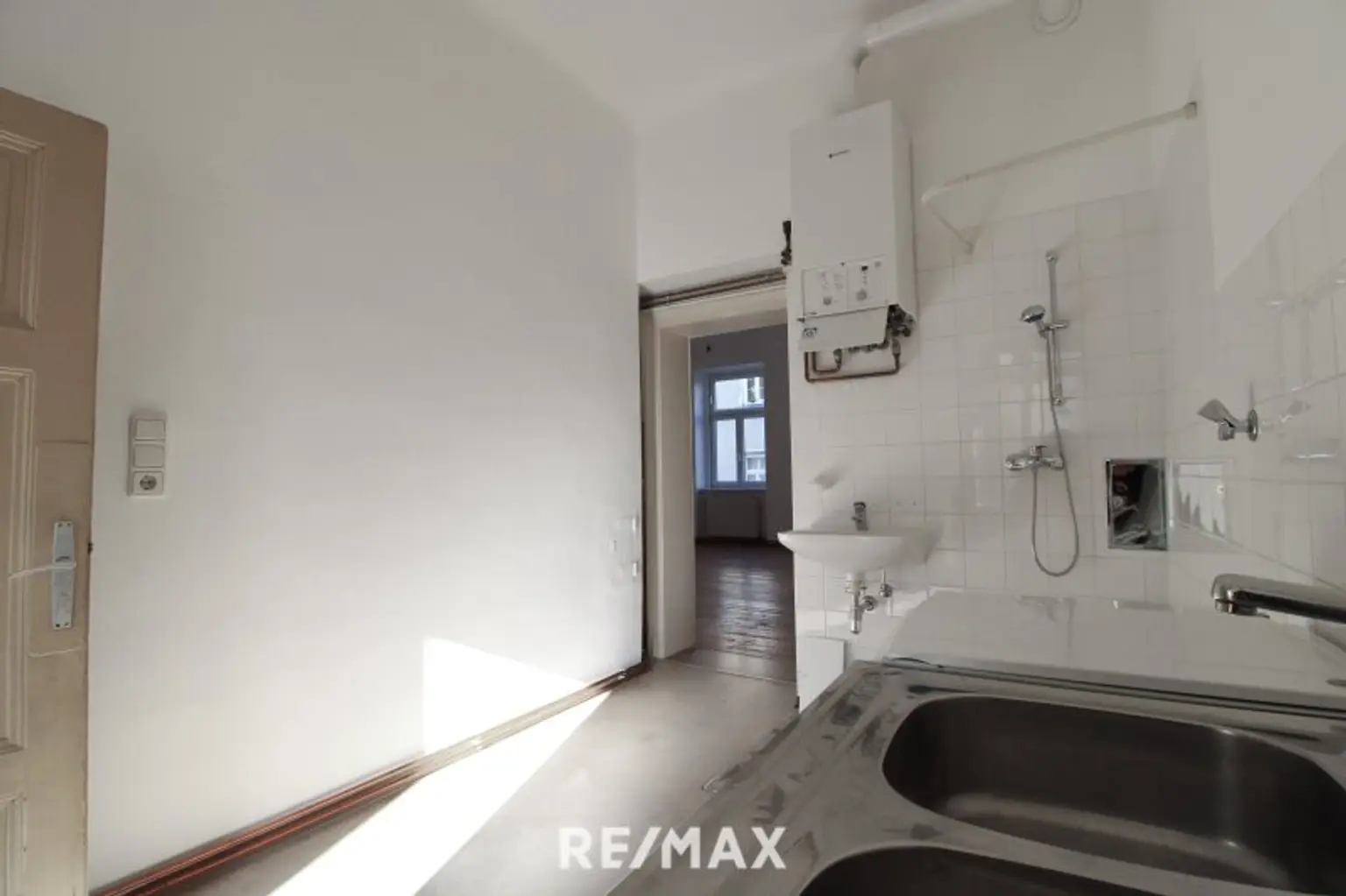 Altbauwohnung mit Potenzial in begehrter Lage von Währing