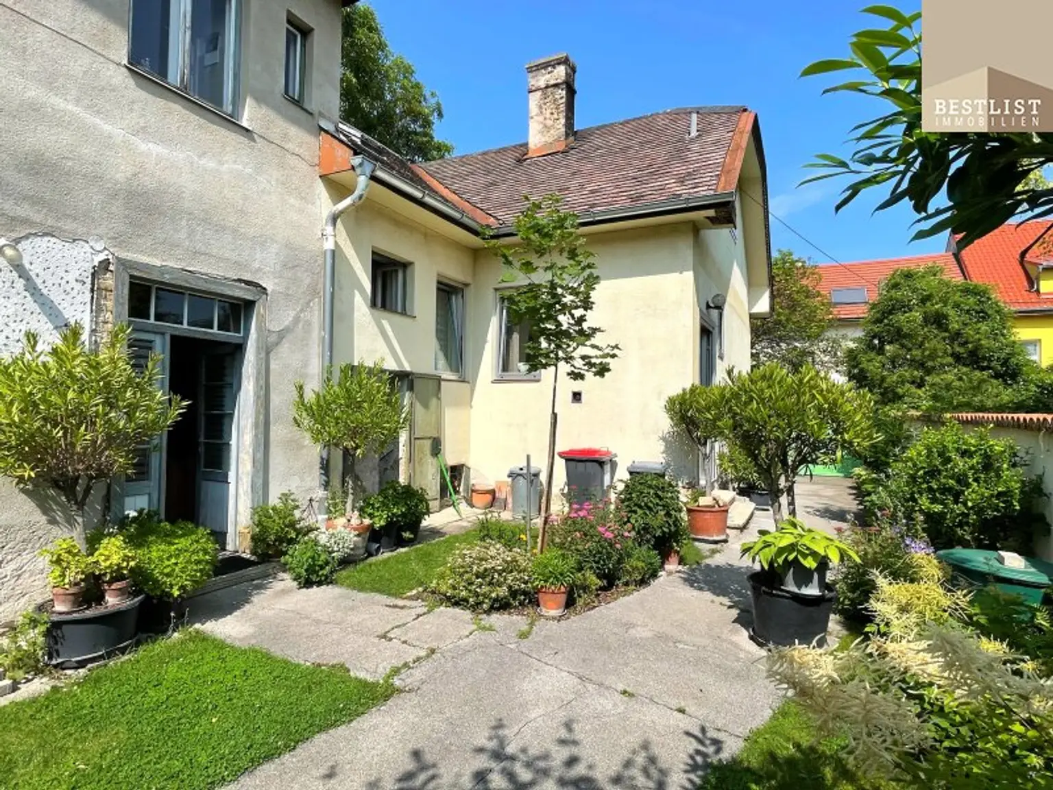 Haus mit Innenhof - Leesdorf