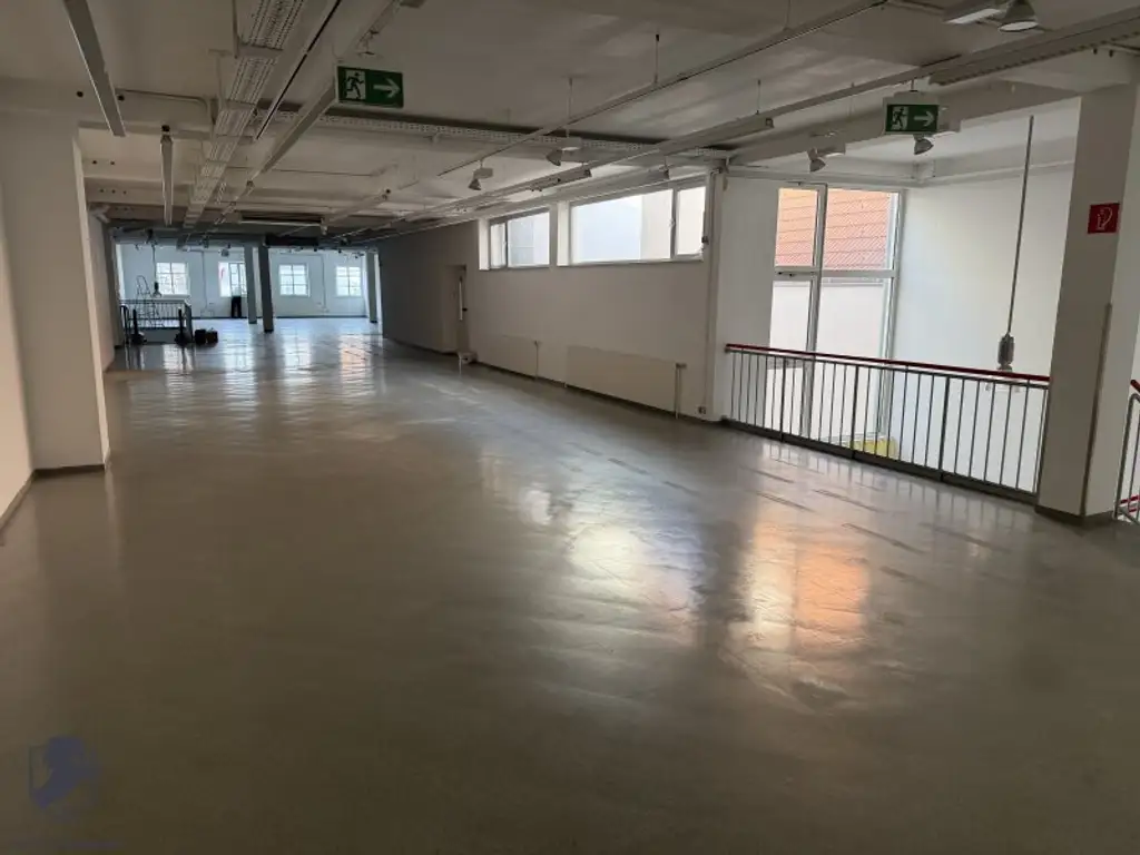 Ordination / Praxisfläche – ca. 380 m² – Hauptplatz Tulln – barrierefrei mit Lift