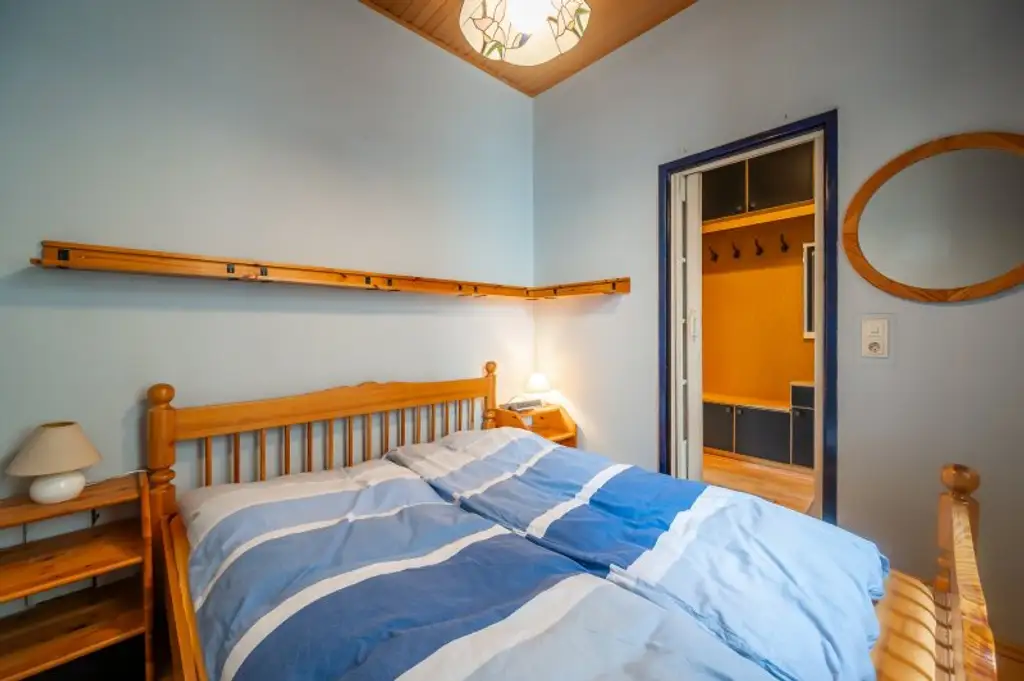 ++NEU++ Sanierungsbedürftige 3-Zimmer Altbauwohnung in guter Lage!!
