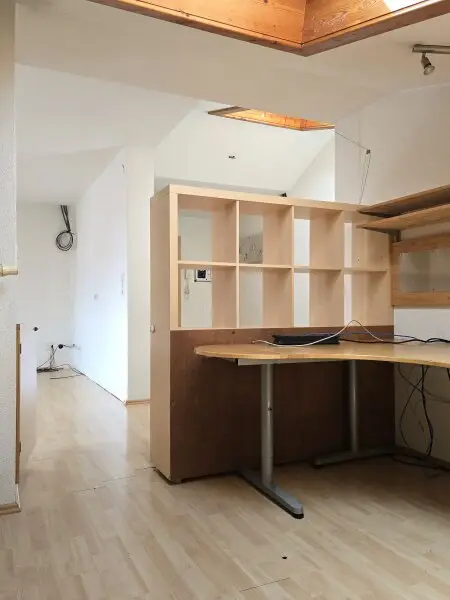 Fügen - großzügige 4 Zimmerwohnung im Dornröschenschlaf