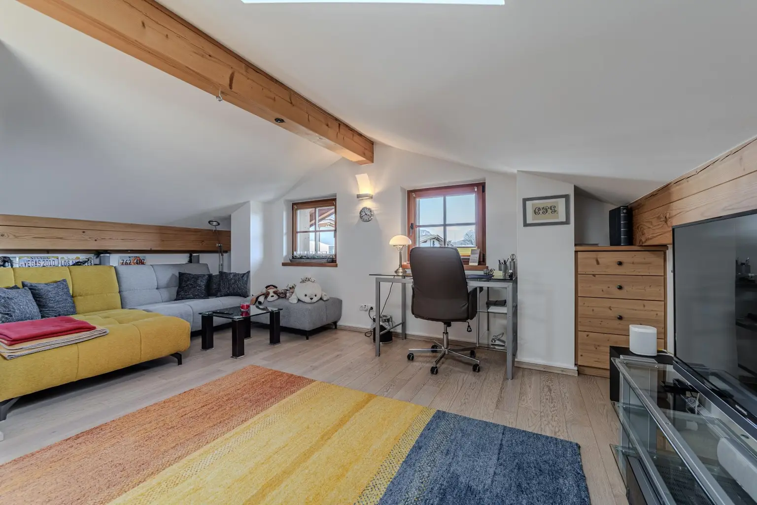 kleines Appartement im DG