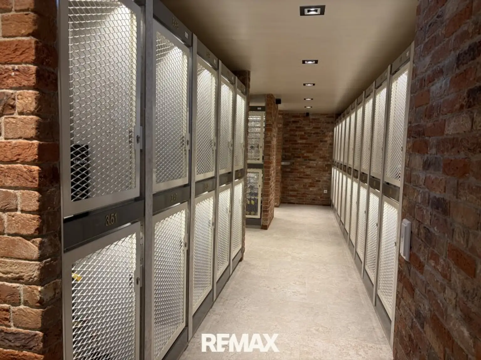 Wein-/Getränkelager