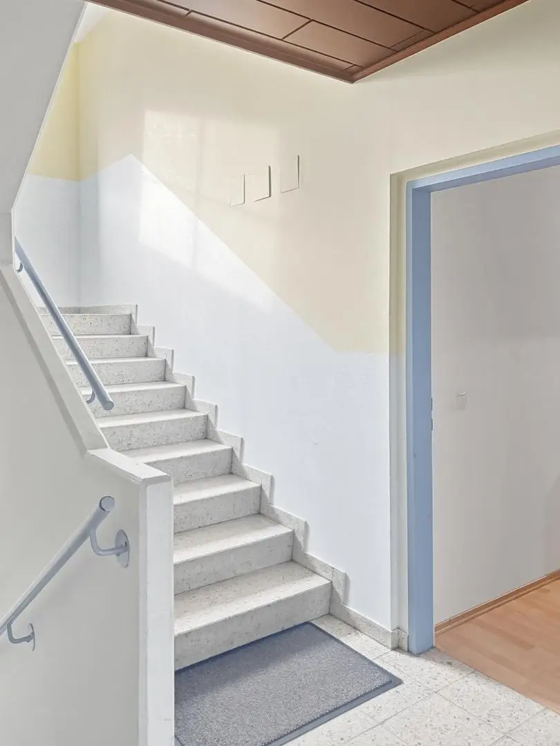 Ihr neues Zuhause: Modern, barrierefrei & Stellplatz in Zentrumslage!