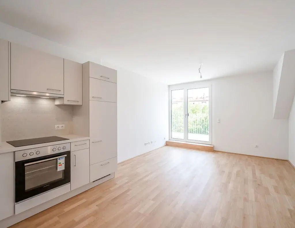 Erstbezug. Hochwertige Drei-Zimmer-Dachgeschoßwohnung mit Balkon - Sofort verfügbar -zu mieten in 1170 Wien