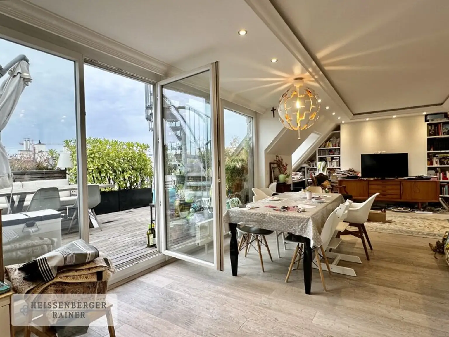 PENTHOUSE MIT TRAUMHAFTEN TERRASSEN /// PERFEKTER GRUNDRISS /// ALSER STRASSE, ELTERLEINPLATZ