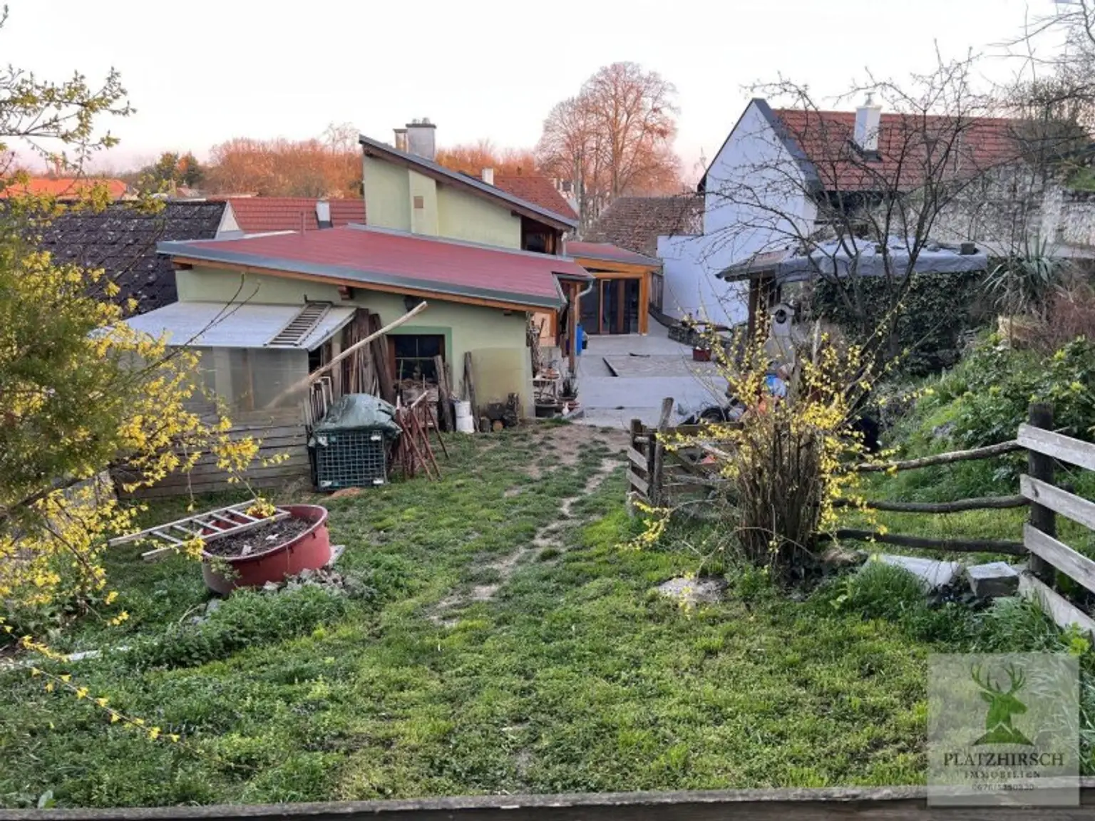 Einzigartiges Liebhaberobjekt mit toskanischem Flair, riesigem Garten, herrlichem Wintergarten, in Prottes - 35 Min von Wien - 8 Minuten von Gänserndorf