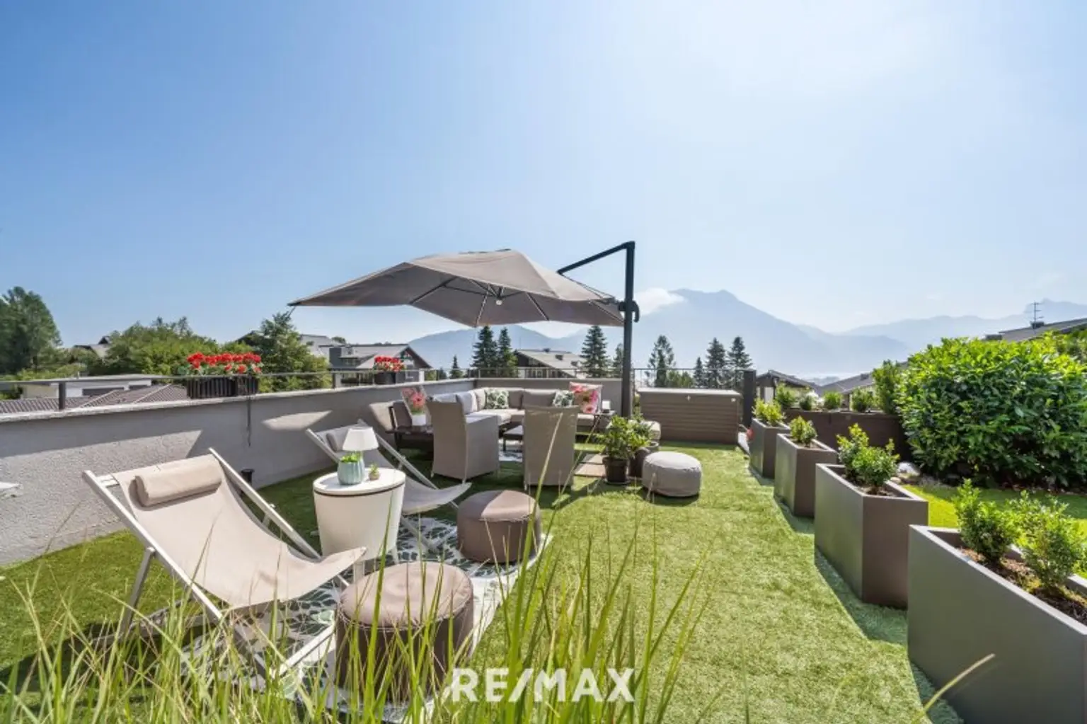 Außenbereich mit Traunstein und Traunseeblick