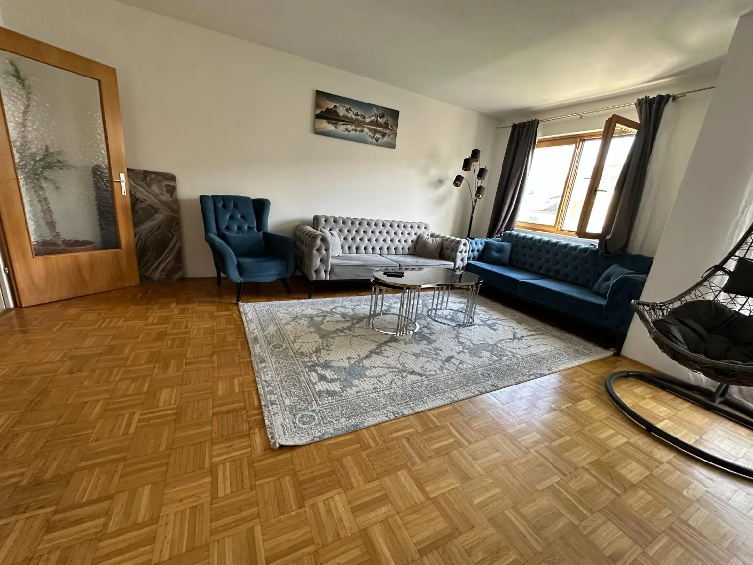 Große, gepflegte Eigentumswohnung mit Balkon und praktischer Raumaufteilung! Ideal für Familien!