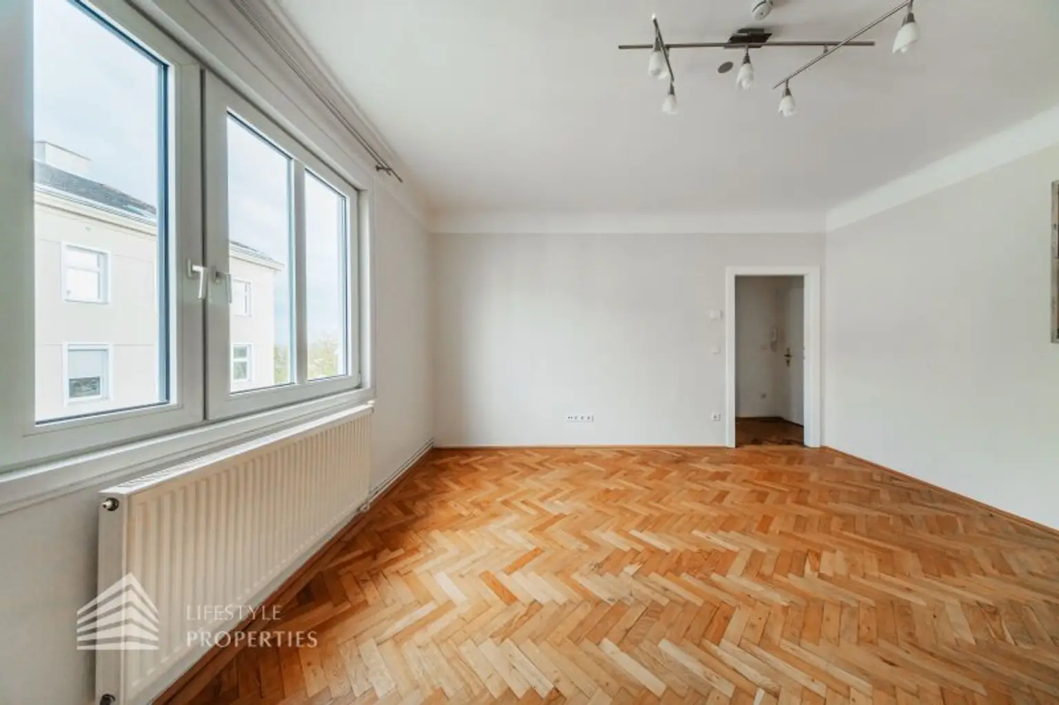 Helle Garconniere, Nähe Meiselmarkt