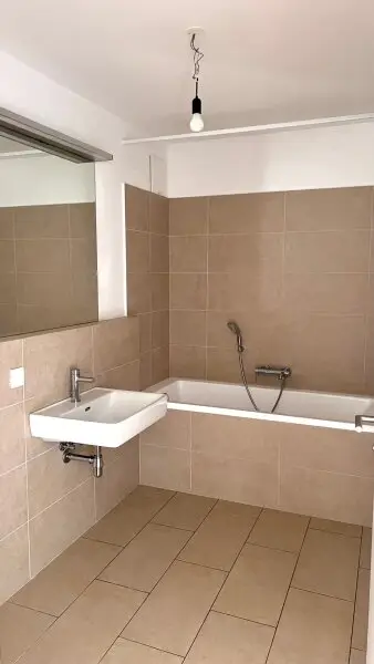 HERNALS - HERRLICHE 2-ZIMMER-WOHNUNG MIT LOGGIA IN OST-AUSRICHTUNG