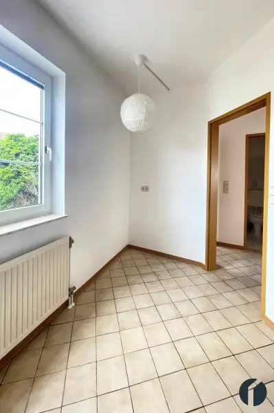 Küche, Platz für Bank und Tisch