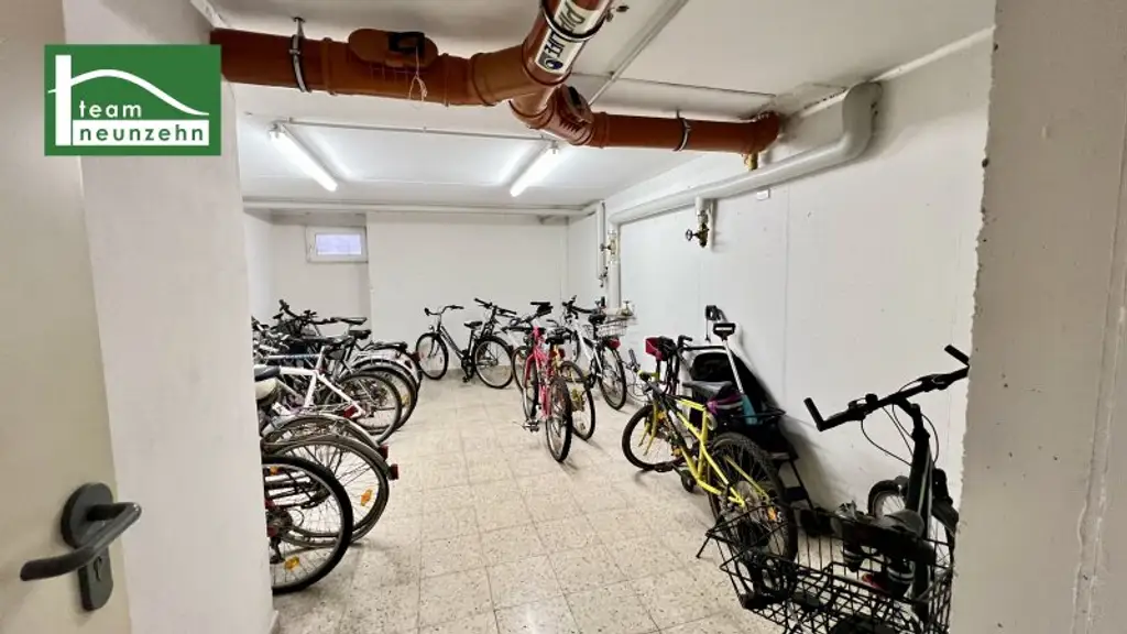 Charmante DG Wohnung, 52m² in Baden, bei LKH – Balkon & großer Keller mit ca. 14m² - nur 198.000€! (Kfz-Stellplatz extra)