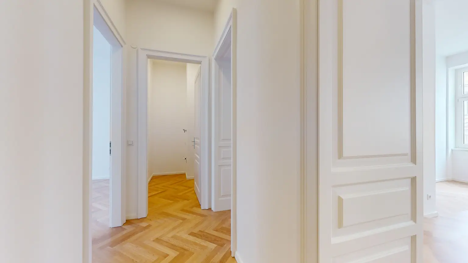 "Urban Oasis" - Charmante Altbaustil-Wohnung mit Balkon und Erker