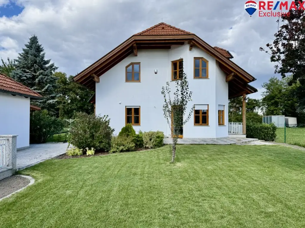 Seezauber – Einfamilienhaus auf ca. 120 m² Wfl. am Schloßsee in 2ter Reihe zu kaufen!