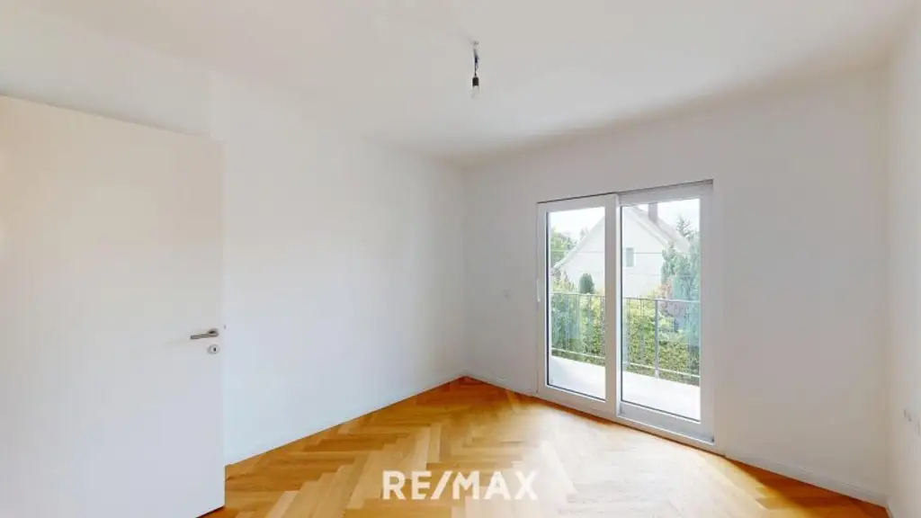 ETWAS GANZ BESONDERES Neuwertige Villa in Grün und Ruhelage mit gepflegtem Garten in privilegierter Lage Wien 1210