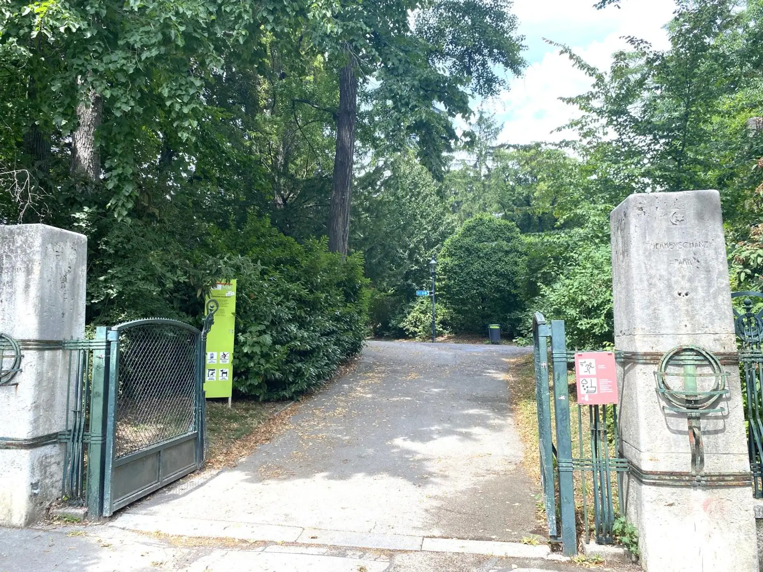 Garconniere im 2. Liftstock beim Türkenschanzpark