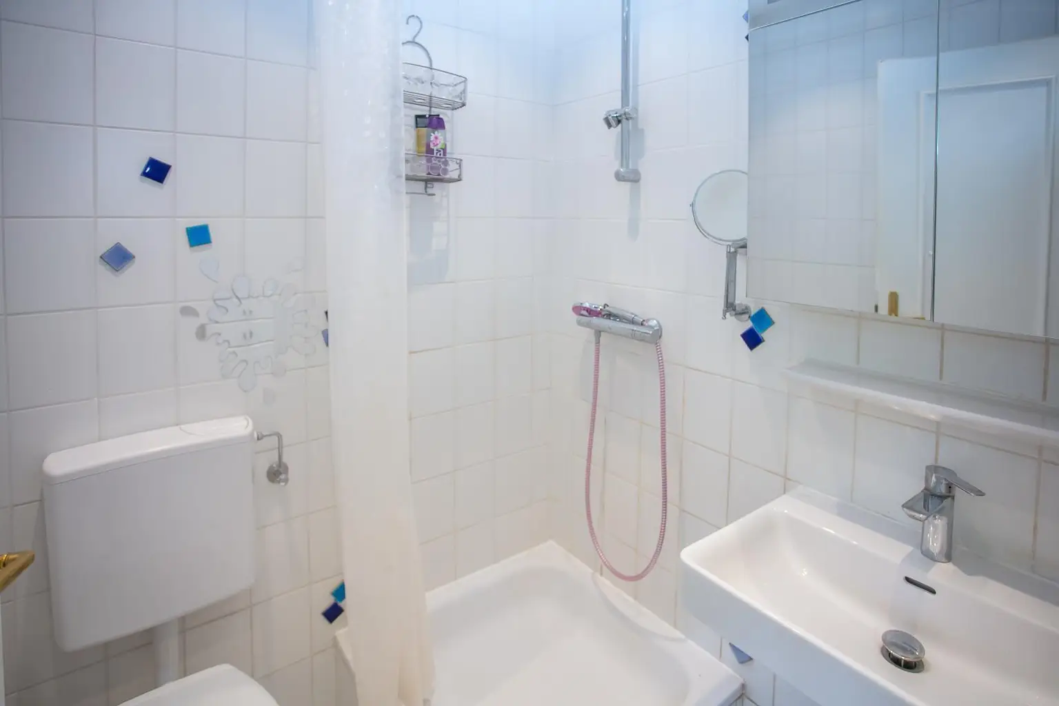 Dusche mit WC