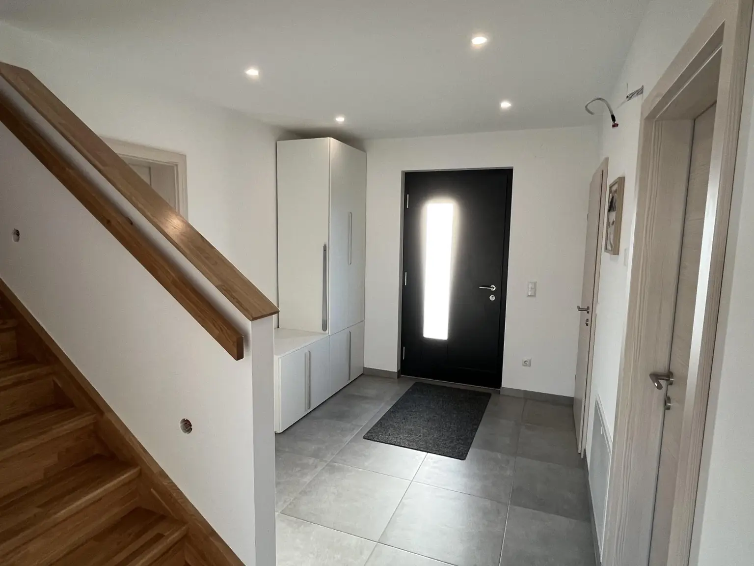 Vorzimmer EG mit Eingang