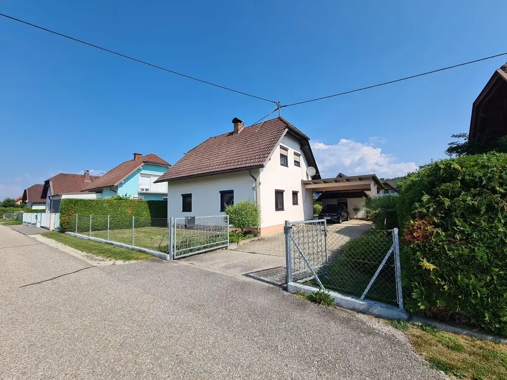 Einfamilienhaus mit wunderschöner Außenanlage in Tainach