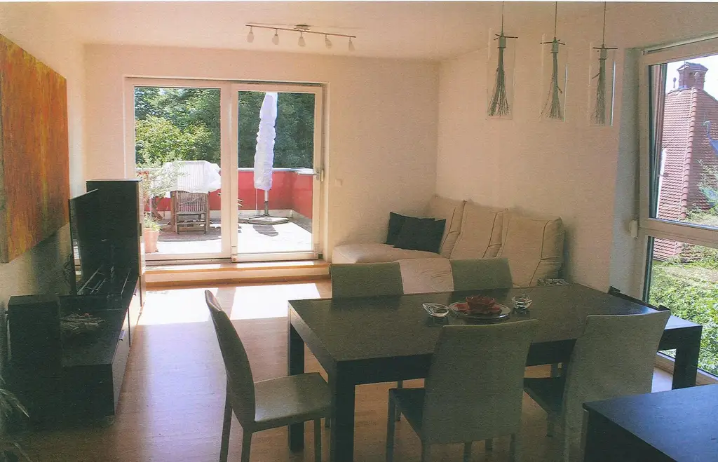 ab 1.1.2026 - Top Lage Mariagrün: 4 Zimmer, Küche, große Terrasse, ruhe Lage, ein Tiefgaragenplatz kann optional angemietet werden.