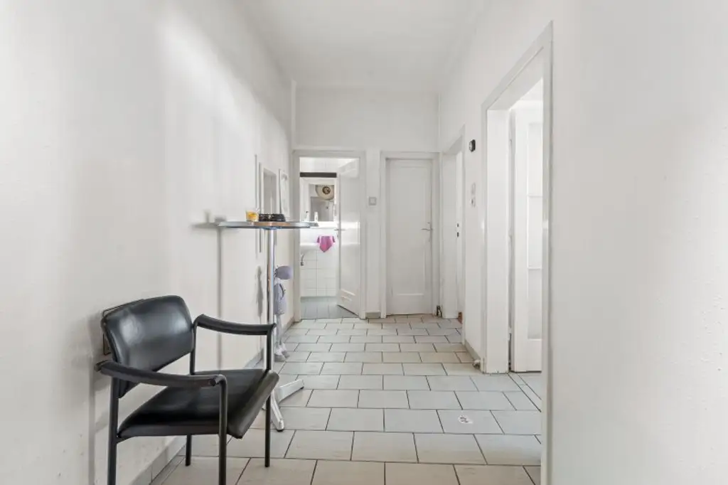 Verkauf mit Wohnrecht/ Investchance/ 3 Zimmer+Loggia in 1030 Wien