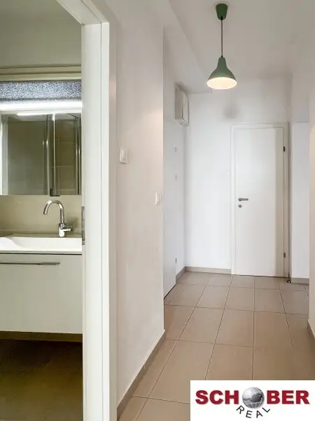 *U4-Friedensbrücke*  2 getrennt begehbare Zimmer