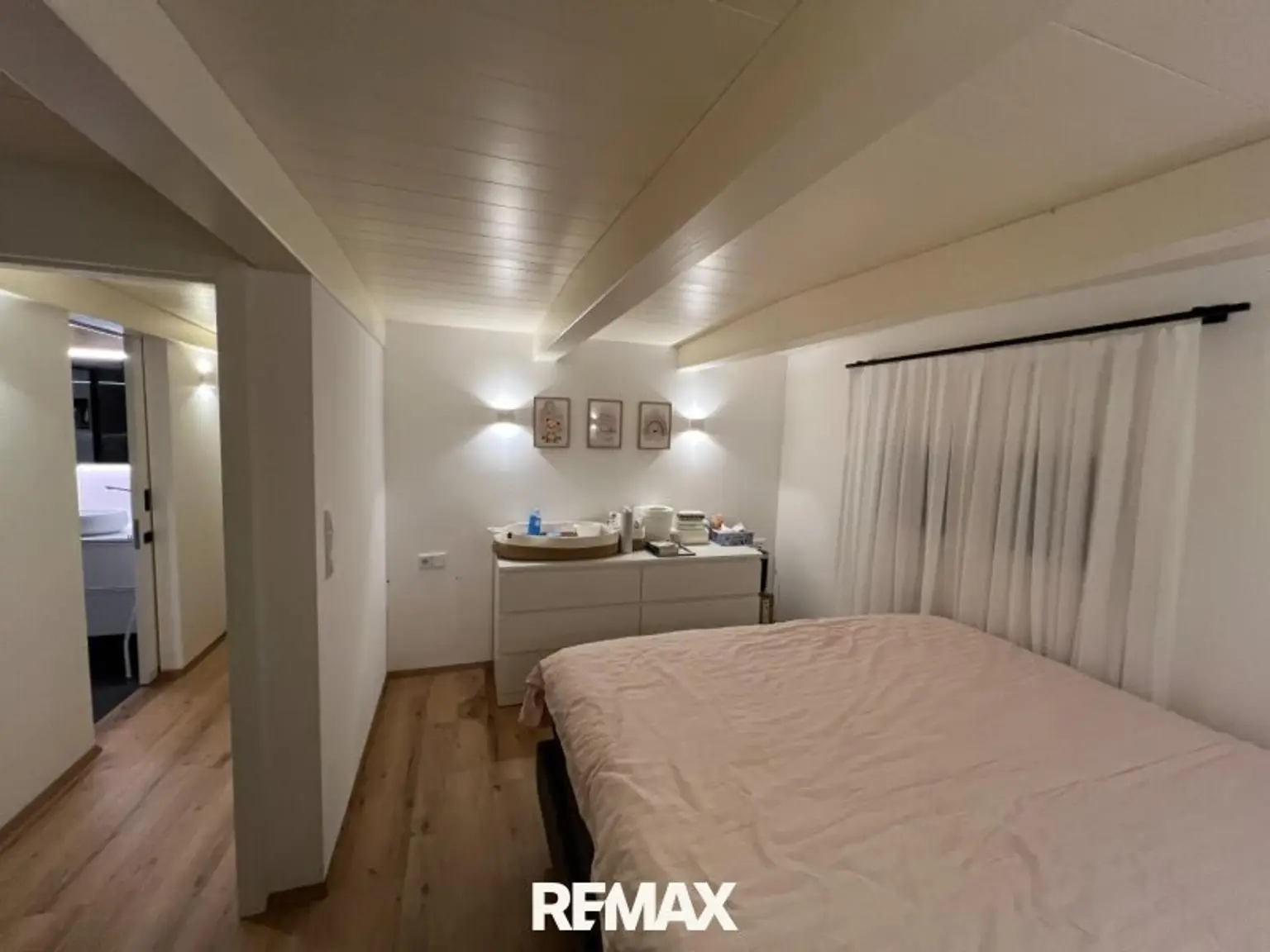 Schlafzimmer/Umkleidezimmer OG