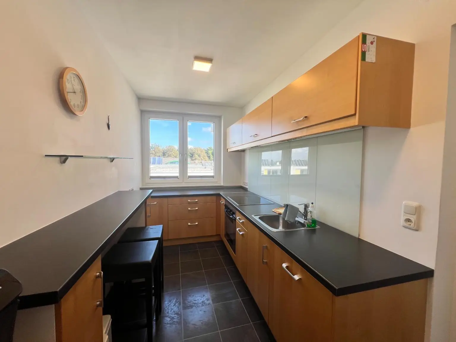 Großzügige 3-Zimmer-Wohnung mit Loggia in zentrumsnaher Lage