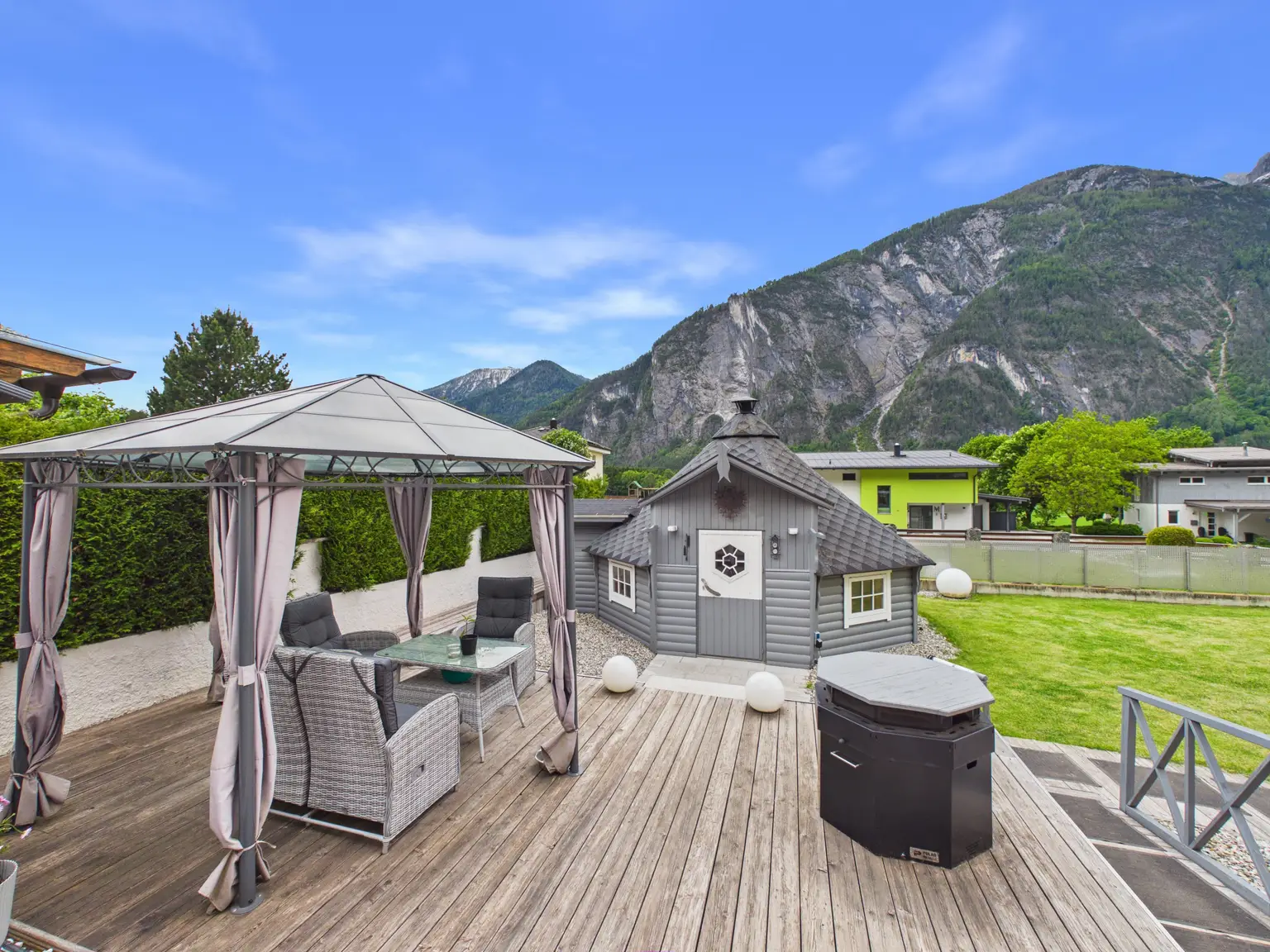 Die "besondere Immobilie"  - perfektes Wohnhaus mit zwei eigenständigen Wohneinheiten - nahe Lienz