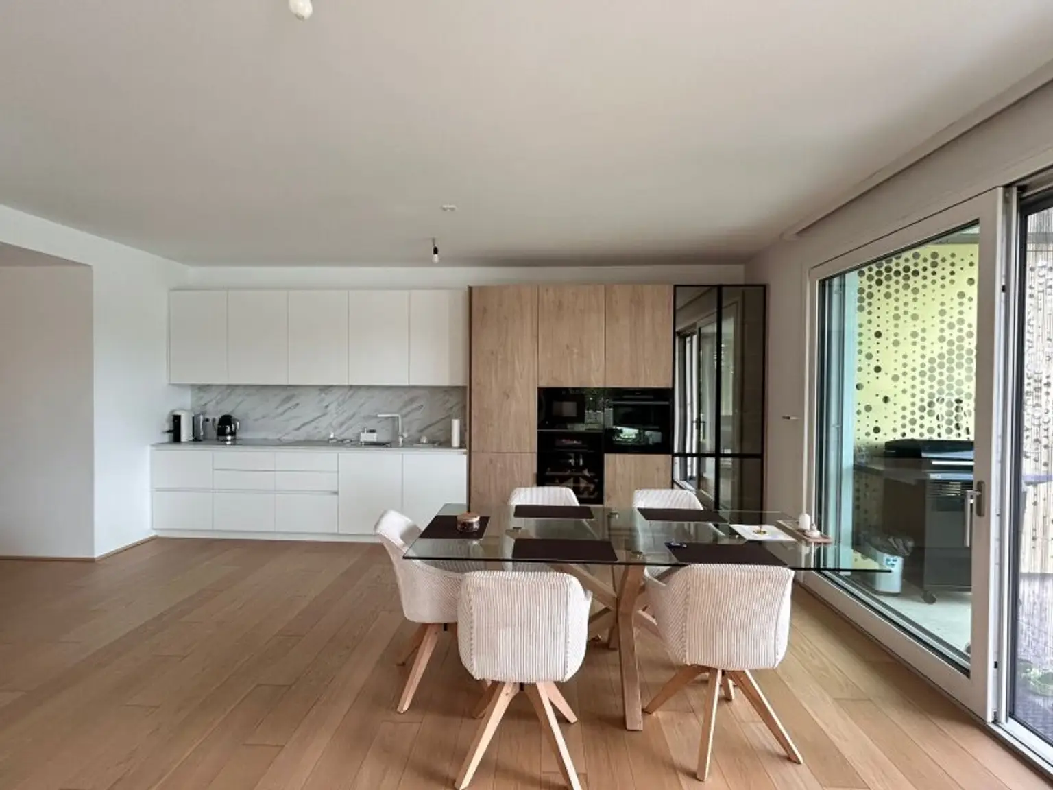 EXKLUSIVES WOHNEN IN „THE SHORE“ – MIT PRIVATEM GARTEN, TERRASSE & DONAUBLICK UND GARAGE