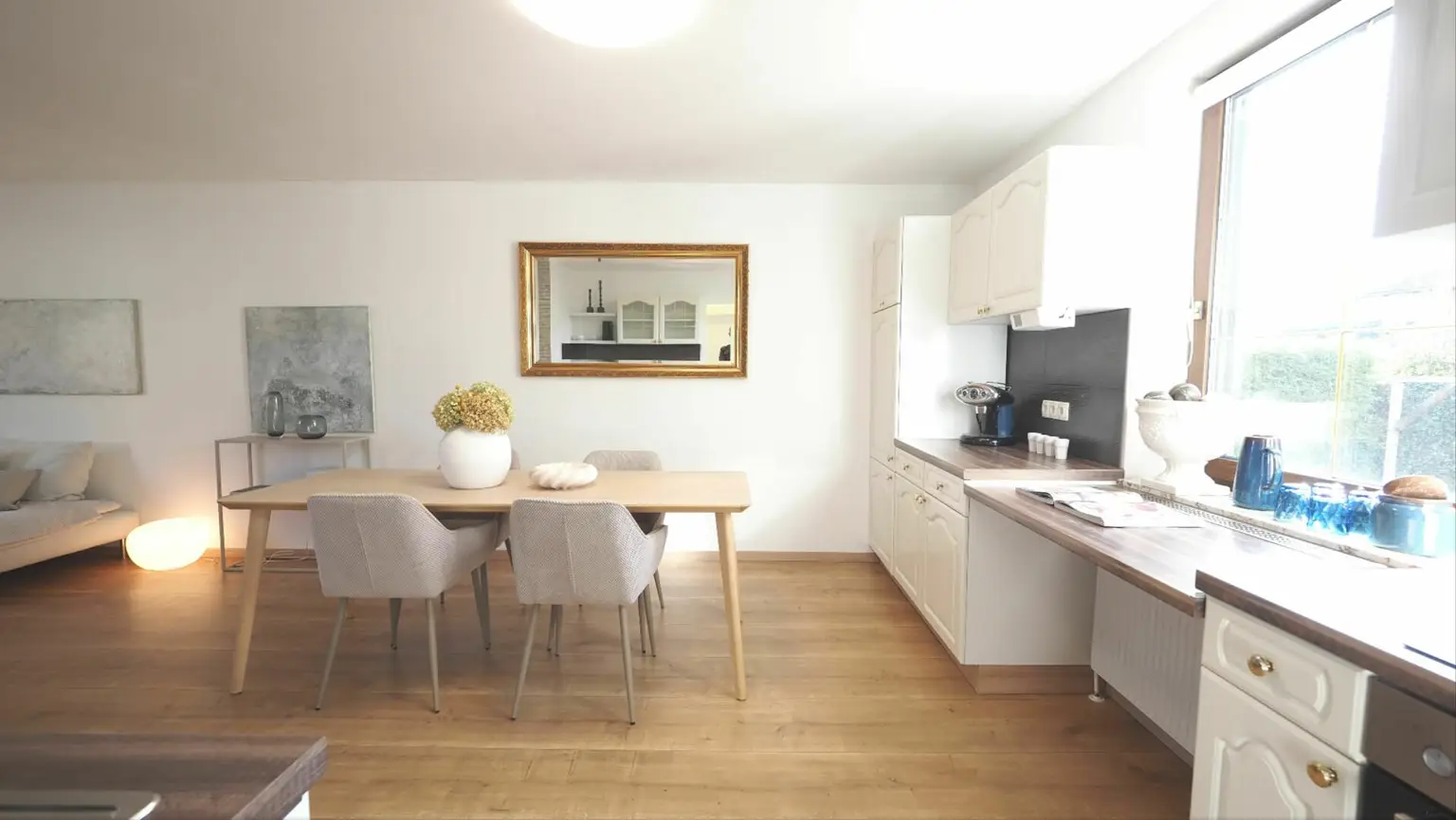 Hübsches Einfamilienhaus mit 4 Zimmer, Garten, Balkon und Parkplatz in Graz Wetzelsdorf