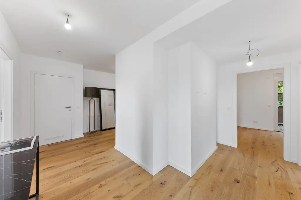 DG-Wohnung mit atemberaubender Dachterrasse in absoluter Grünruhelage