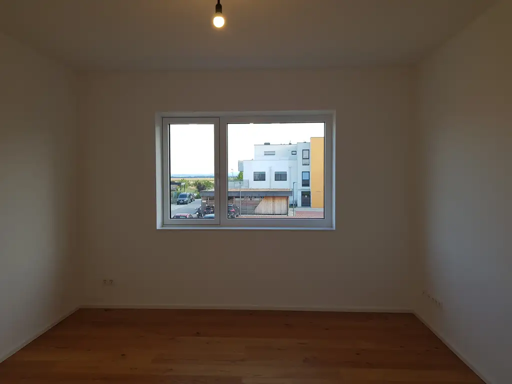 PERFEKTES, MODERNES, NEUES TRAUMHAUS IM ERSTBEZUG AM FELSER SEE