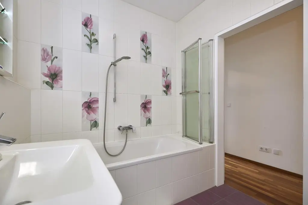 Tolle Wohnung oberhalb der Nebelgrenze im Zentrum!