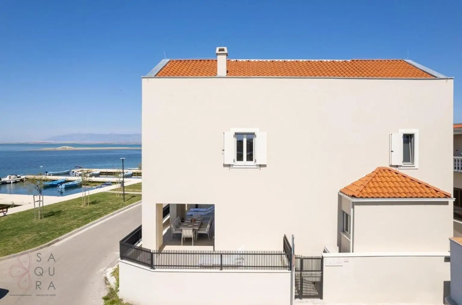 Prime Seafront Villa bei Zadar –Exklusivität am Meer mit Renditepotenzial