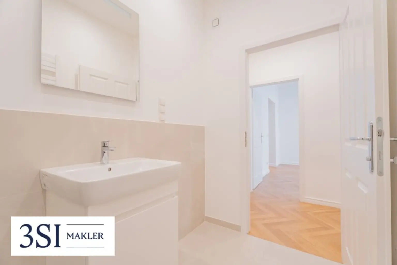 Top-sanierter Altbau-Erstbezug – Elegante 3-Zimmer-Wohnung mit moderner Ausstattung