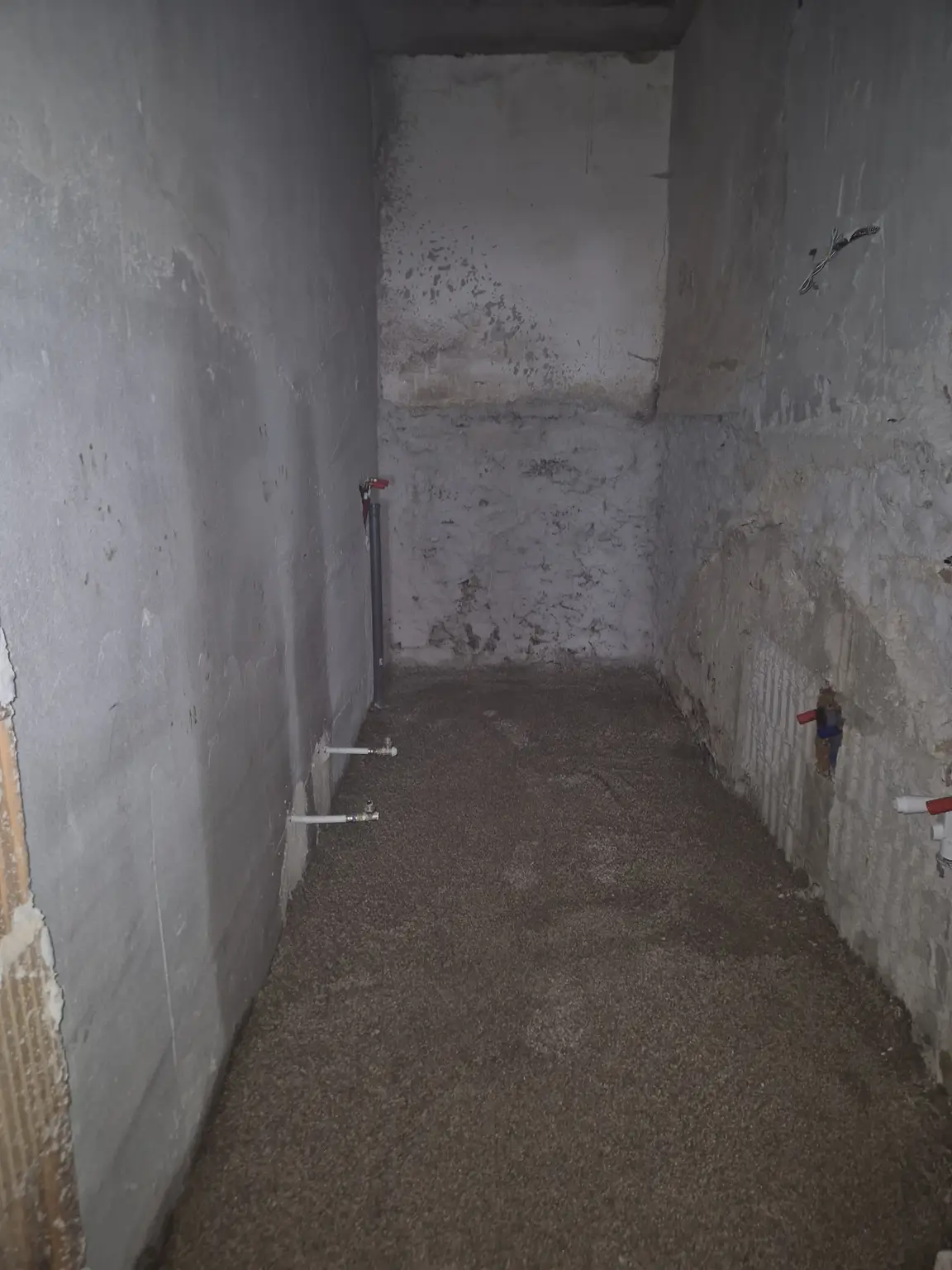 Badezimmer Rohzustand Stand Mai 2026