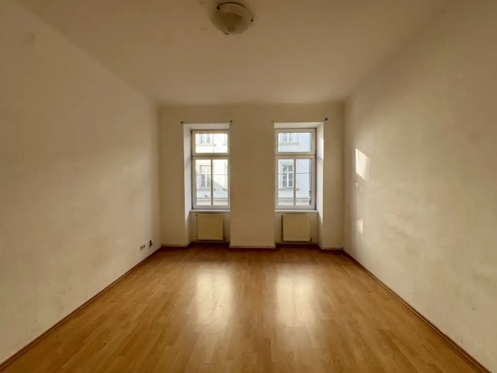 Charmanter Altbau mit Gestaltungsspielraum – Wohnen nach eigenen Vorstellungen
