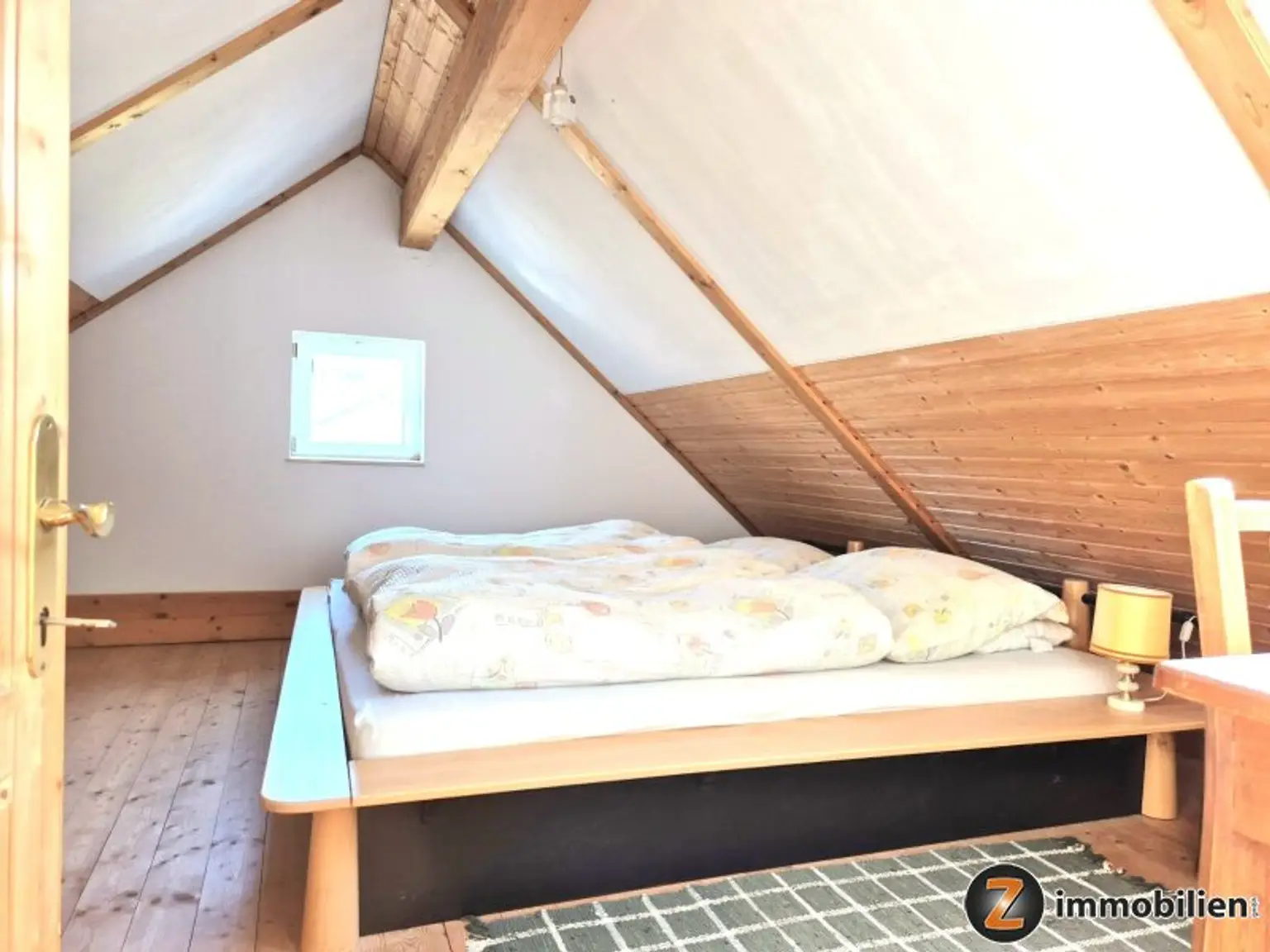 Kleines Gästezimmer im DG