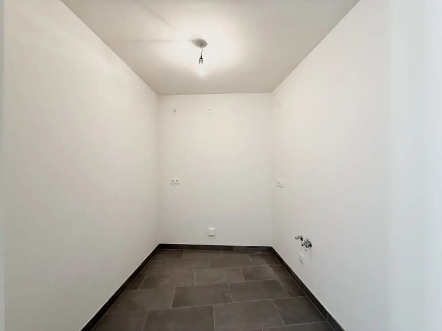 Wunderbare 2-Zimmer Gartenwohnung in ruhiger Lage zum genießen! Eigengrund und provisionsfrei ab sofort