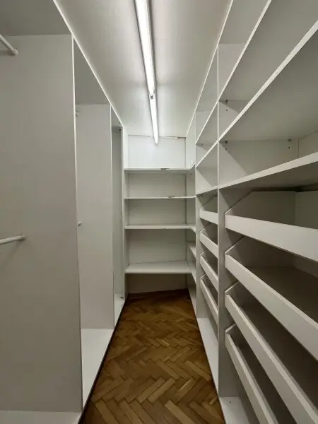 Großzügige 3-Zimmer Altbaumiete Nähe Naschmarkt!