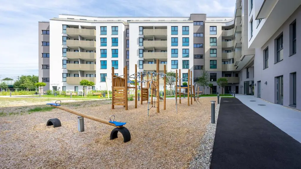 Q11 Leben am Fluss - Geräumige 3-Zimmer-Wohnung mit Loggia und Balkon!