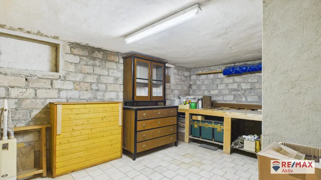 Einfamilienhaus mit großem Garten und viel Potential zur Erweiterung