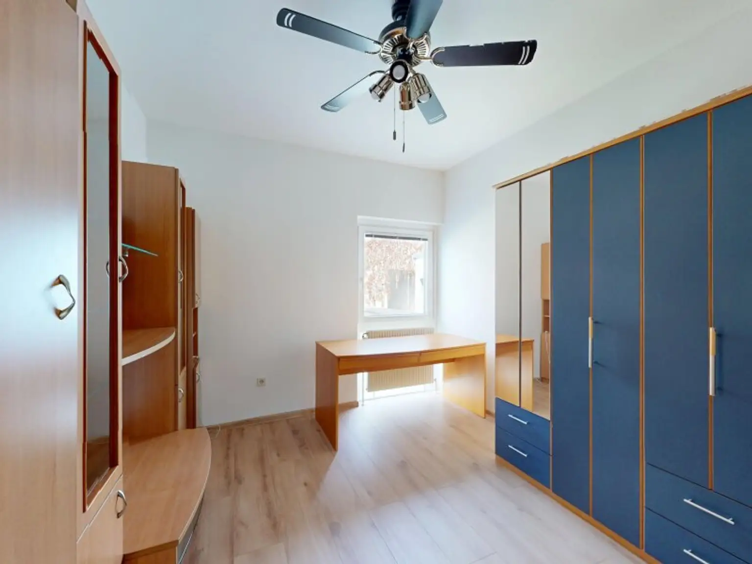 Sonnenterrasse, Garten und 5 Zimmer: Leben im Architektenhaus! 163m² Nutzfläche!